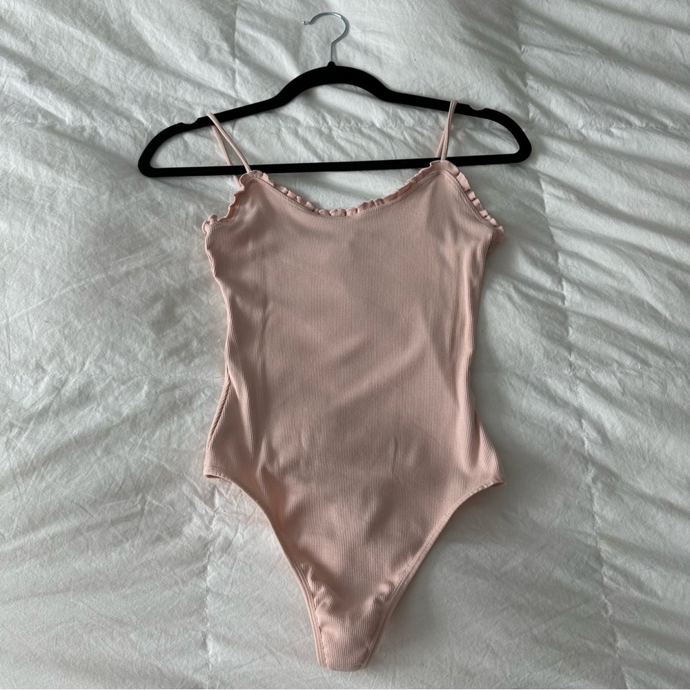 Aritzia Wilfred bodysuit